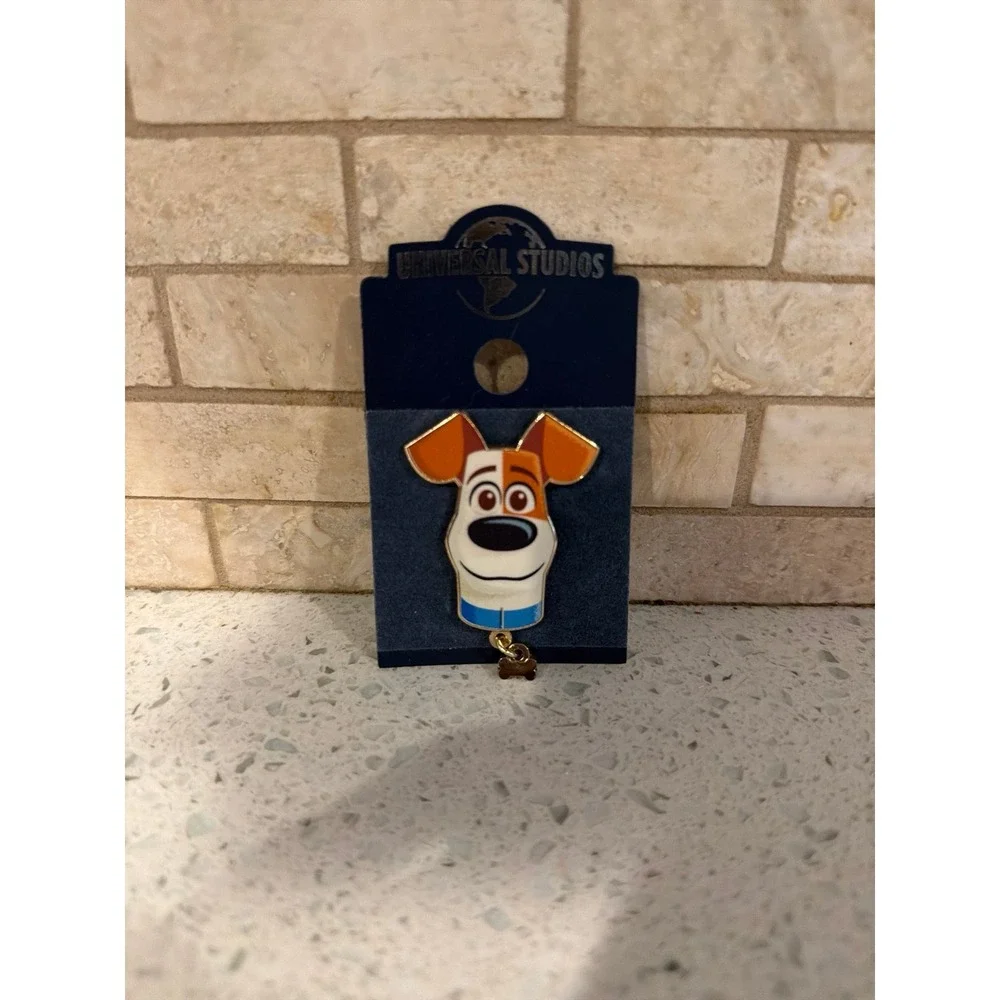 Universal Studios Secret Life of Pets Max Dog Enamel Pin w/ Bone Dangle